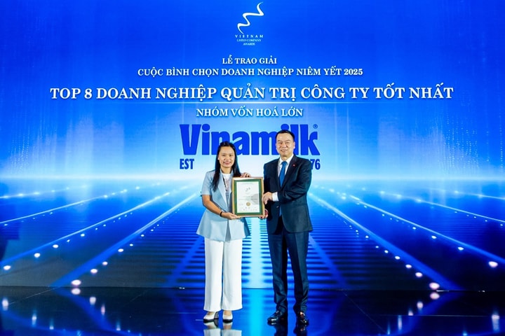 Vinamilk khẳng định vị thế dẫn đầu ESG với dấu ấn 'Ngôi sao CSI' và loạt giải thưởng chiến lược 2025