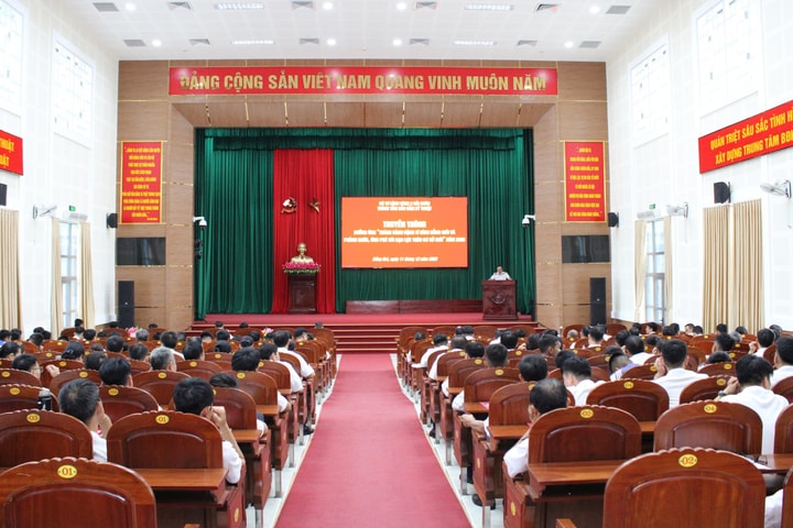 Hưởng ứng “Tháng hành động vì bình đẳng giới và phòng ngừa, ứng phó với bạo lực trên cơ sở giới”