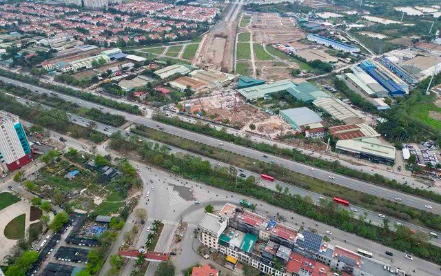Hà Nội triển khai phân luồng giao thông hơn một tháng để phục vụ sửa chữa mặt đường Đại lộ Thăng Long
