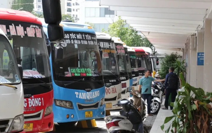 Hà Nội siết chặt quản lý kinh doanh vận tải ô tô dịp cuối năm