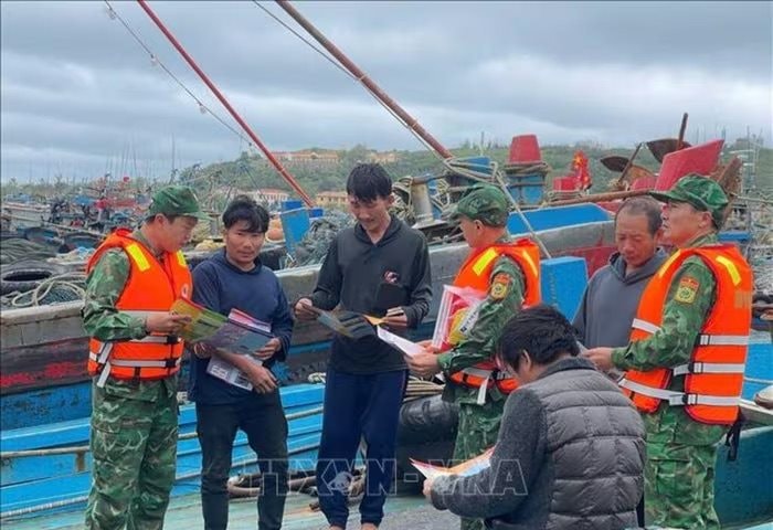 Quảng Ninh lập 10 điểm kiểm soát tàu cá, siết quản lý khai thác thủy sản