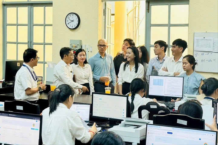 Đoàn công tác TANDTC khảo sát công tác chuyển đổi số tại TAND hai cấp TP.HCM