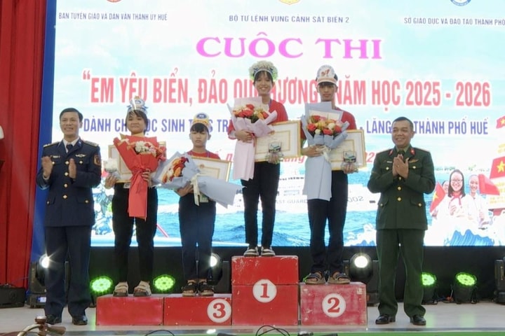 Lan tỏa tình yêu biển, đảo trong học sinh