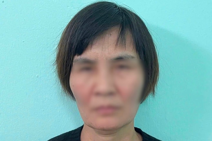 Người phụ nữ lấy trộm túi hàng, hành hung cô gái khi được “xin lại”