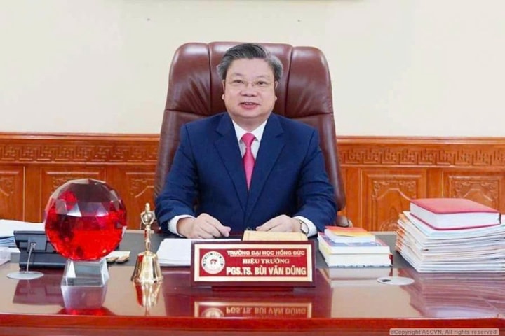 Hiệu trưởng Trường Đại học Hồng Đức xin nghỉ hưu trước tuổi