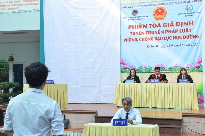 TP.HCM: Tuyên truyền pháp luật về bạo lực học đường qua phiên tòa giả định
