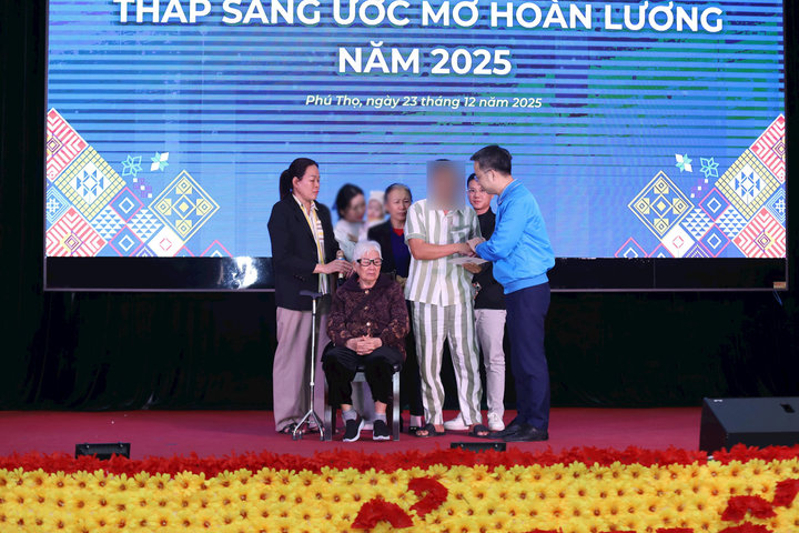 “Thắp sáng ước mơ hoàn lương” cho phạm nhân tại Trại giam Vĩnh Quang