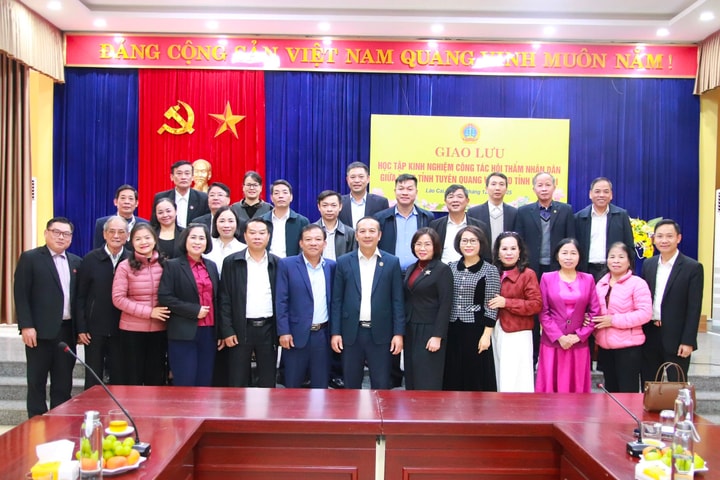 Cởi mở, chân tình buổi giao lưu học tập kinh nghiệm giữa TAND tỉnh Tuyên Quang và TAND tỉnh Lào Cai
