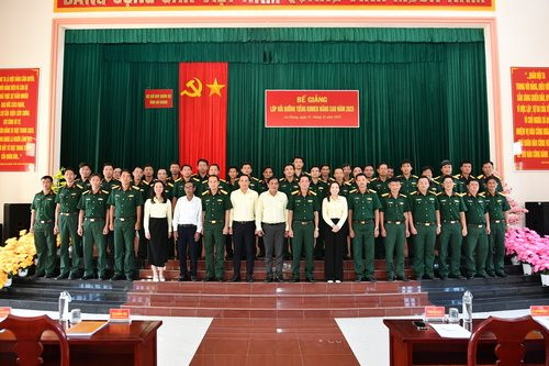 Nâng cao trình độ tiếng Khmer cho quân nhân chuyên nghiệp