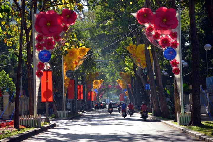 Thời tiết hôm nay 01/01/2026: Bắc Bộ trời rét, Trung Bộ có mưa