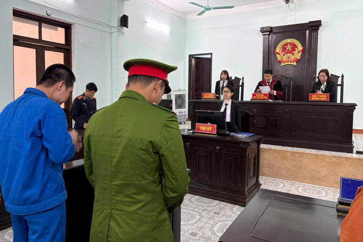 Kết đắng cho gã đàn ông đánh người, “siết nợ”