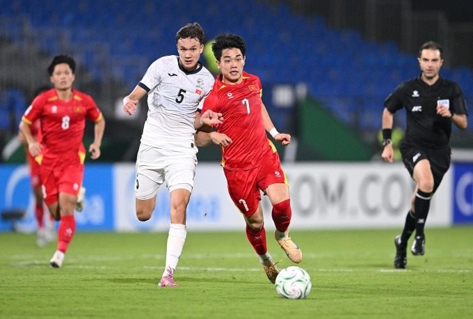 Kịch tính cuộc đua giành vé vào tứ kết U23 châu Á 2026
