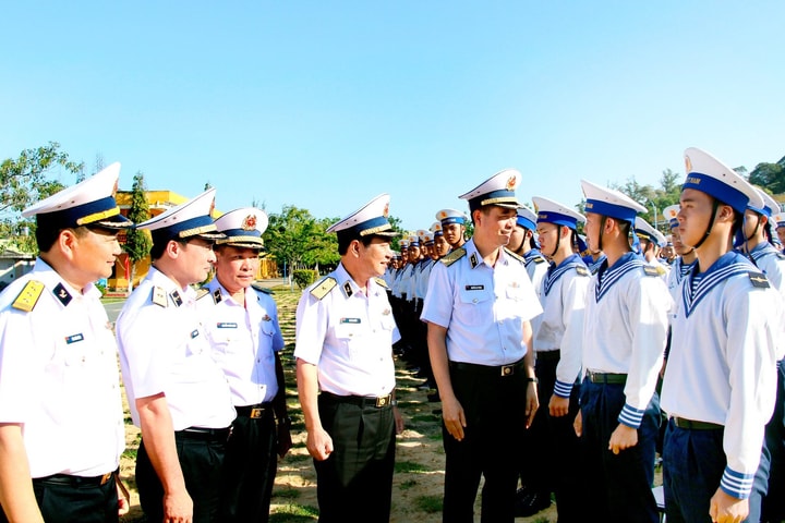 Hướng mạnh về cơ sở, giữ vững trận địa tư tưởng nơi đầu sóng