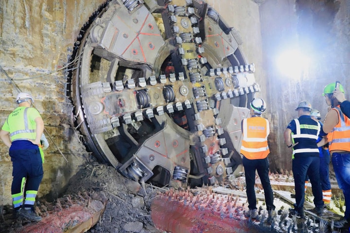 Máy TBM thứ hai của Dự án Tuyến ĐSĐT số 3, đoạn Nhổn - ga Hà Nội đã tiến đến Ga S11 - Văn Miếu