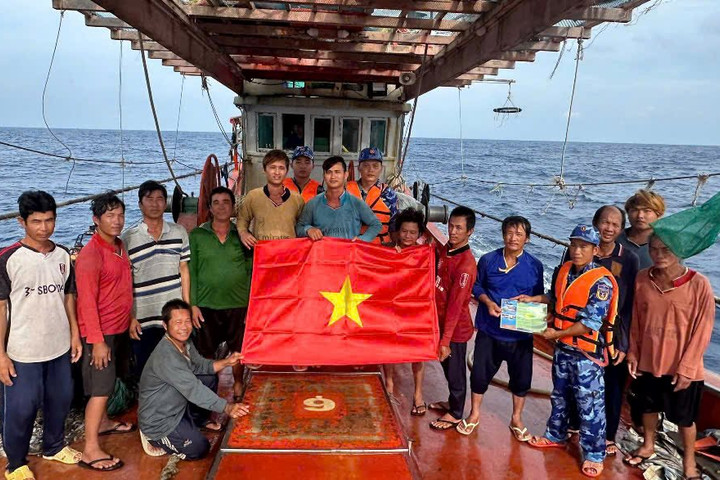 Thi đua lập công nơi đầu sóng, chào mừng Đại hội Đảng lần thứ XIV