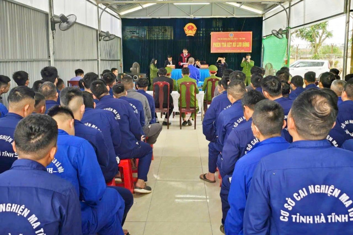 TAND Khu vực 2 – Hà Tĩnh: Xét xử lưu động 2 vụ án về ma túy