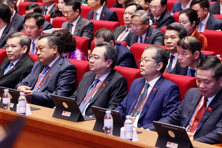 [Ảnh]  Đại biểu thảo luận tại hội trường về các văn kiện Đại hội
