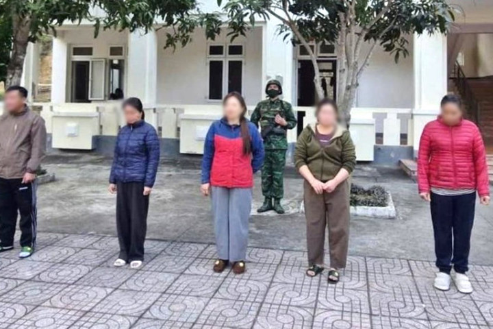 Khởi tố 5 đối tượng mua bán người xuyên biên giới