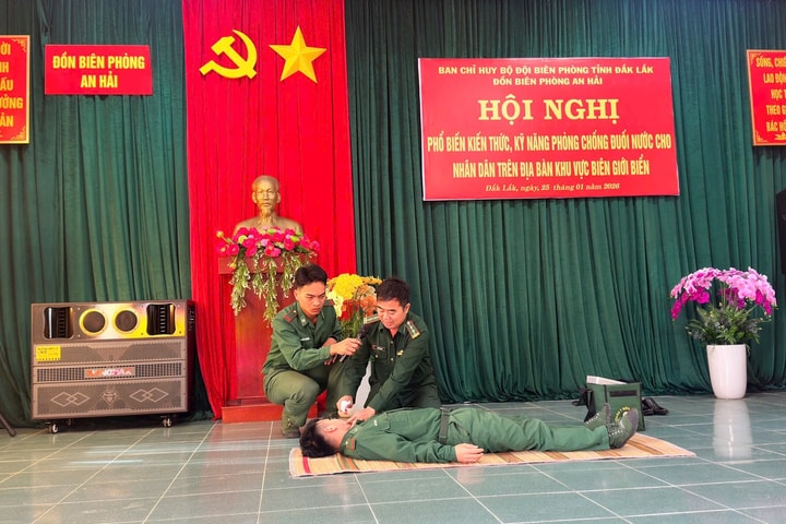 Tăng cường tuyên truyền, nâng cao nhận thức cho nhân dân và ngư dân khu vực biên giới biển