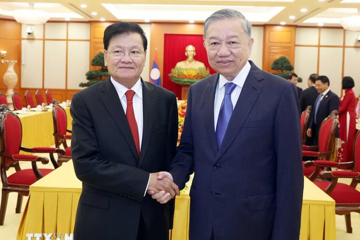 "Lào luôn coi trọng và đặt quan hệ với Việt Nam lên ưu tiên hàng đầu trong chính sách đối ngoại"