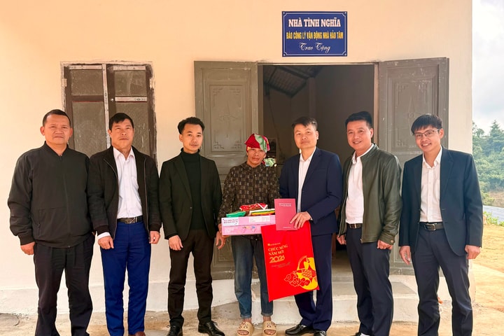 Xuân ấm trên những mái nhà hồi sinh ở Lóng Sập, Sơn La