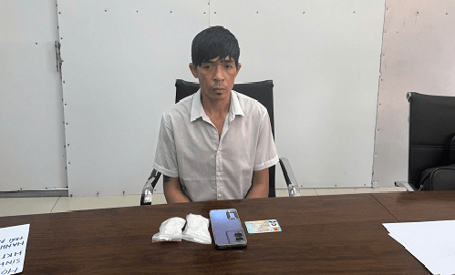 Bắt quả tang đối tượng vận chuyển trái phép chất ma túy