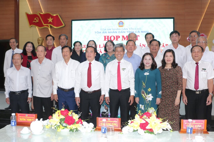 Họp mặt nguyên lãnh đạo TAND hai cấp tỉnh Cà Mau các thời kỳ