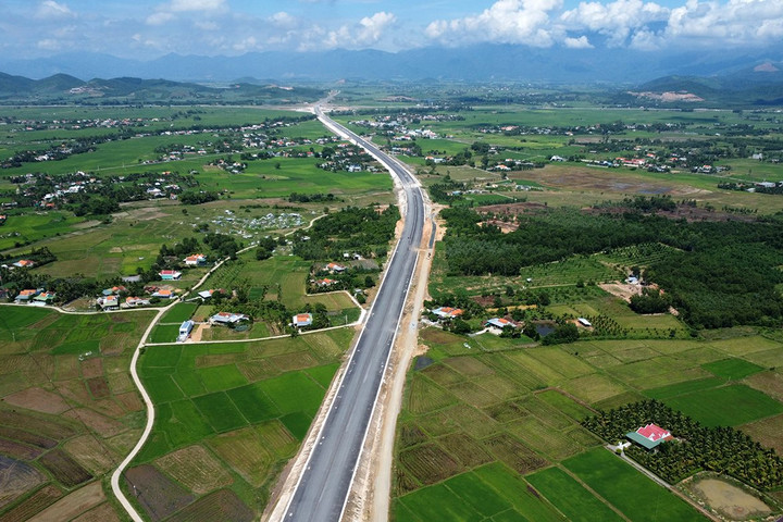 Khánh Hòa thông qua danh mục thu hồi hơn 1.300ha đất phục vụ phát triển công nghiệp, hạ tầng