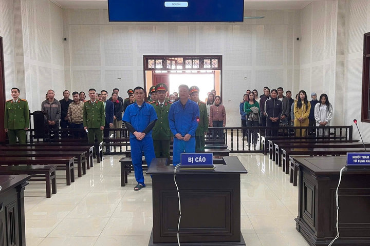 Đưa 20 người nhập cảnh trái phép, 2 bị cáo lĩnh 12 năm tù
