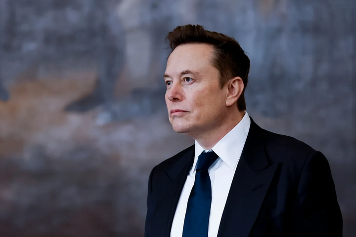 Pháp điều tra mạng xã hội X của Elon Musk vì nghi vấn lạm dụng thuật toán