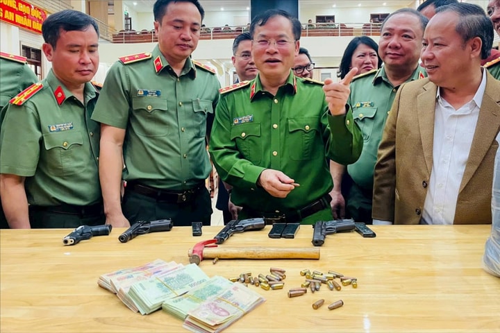 Đối tượng cướp ngân hàng đang bị truy nã về tội giết người ở một vụ án khác