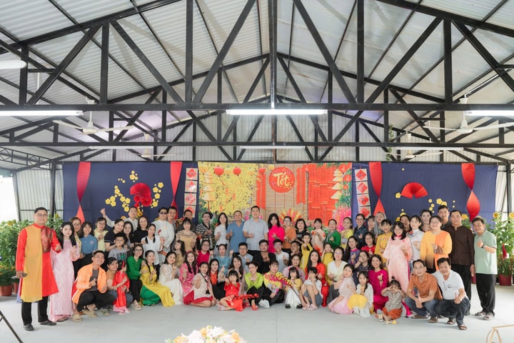 Hội thi dân gian chào mừng Tết Nguyên đán Bính Ngọ