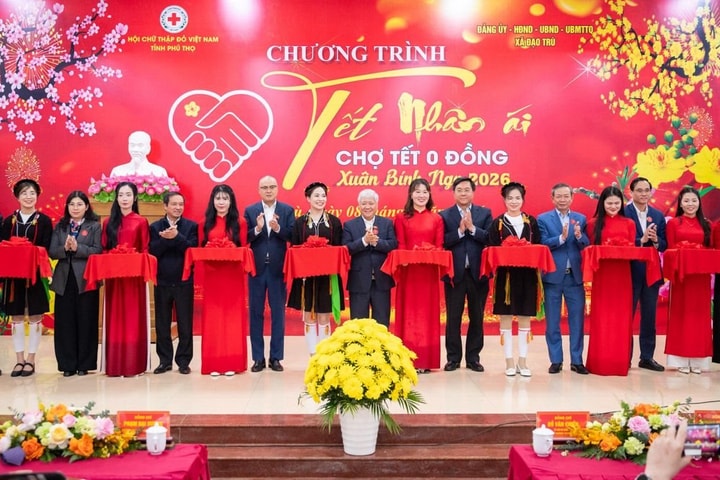 Phó Chủ tịch Thường trực Quốc hội Đỗ Văn Chiến dự Chương trình Tết Nhân ái tại Phú Thọ