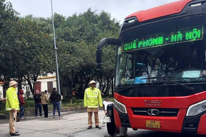 Phát hiện, xử lý xe khách chở quá số người so với quy định