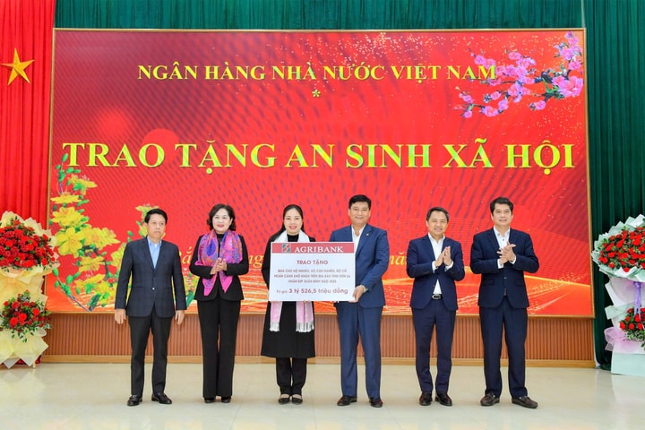 Agribank mang Tết ấm đến vùng sâu, vùng xa của Tổ quốc