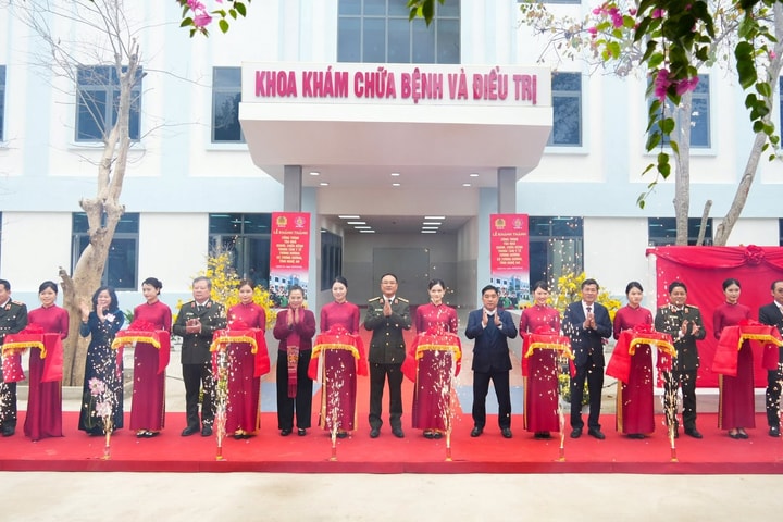 Khánh thành nhà khám chữa bệnh Trung tâm Y tế Tương Dương