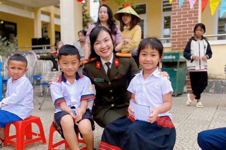 Thắp 'lửa Xuân' nơi biên cương A Lưới