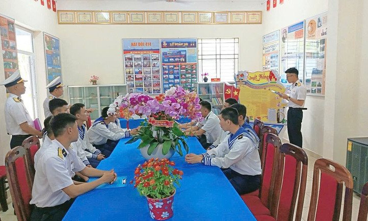 Lữ đoàn 162 rộn ràng hội thi trang trí đón Xuân Bính Ngọ 2026