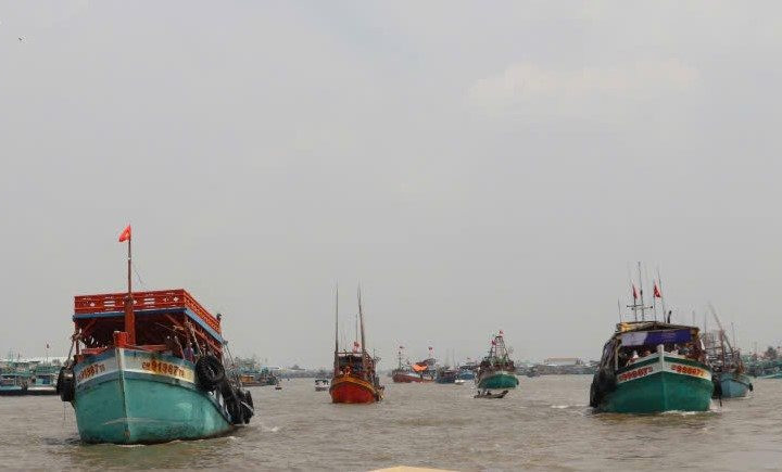 Đón Tết giữa trùng khơi
