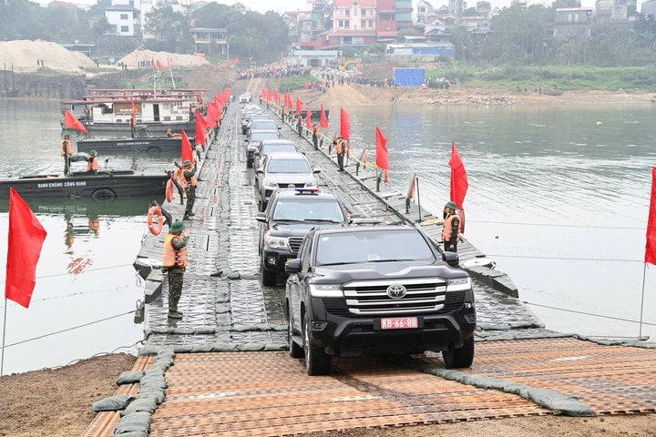 Những hình ảnh tại lễ thông xe cầu phao Đoan Hùng