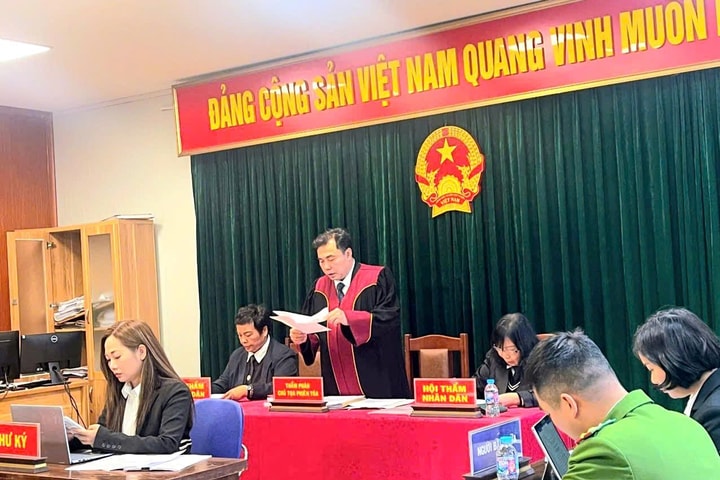 Lạc lối giữa những lời mời gọi mùa cận Tết