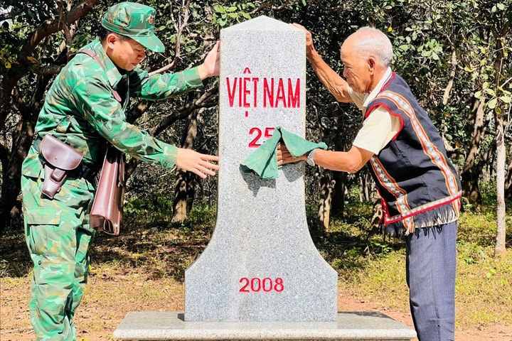 Người lính quân hàm xanh vững vàng nơi phên dậu Tổ quốc