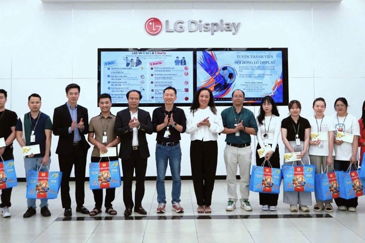 Hải Phòng chăm lo người lao động xuyên Tết, lan tỏa tinh thần sẻ chia đầu xuân Bính Ngọ 2026