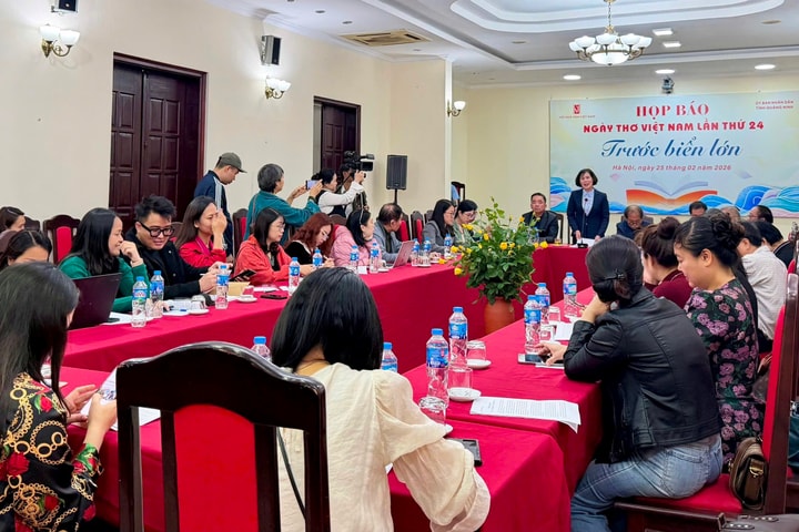 Quảng Ninh đăng cai Ngày thơ Việt Nam 2026 với chủ đề ‘Trước biển lớn'