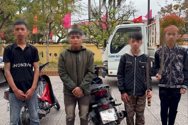 Triệu tập nhóm “quái xế” mang hung khí lạng lách giữa trung tâm TP. Huế