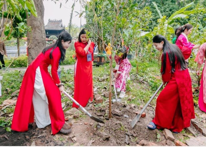 600 đại biểu trồng cây tại “Vườn cây ơn Bác”