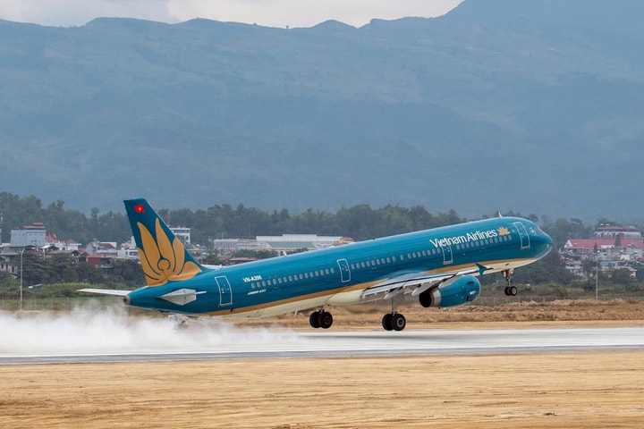 Vietnam Airlines tăng số chuyến bay Hà Nội - Điện Biên trong dịp Lễ hội Hoa ban