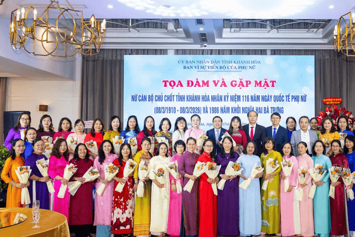 Khánh Hòa gặp mặt 90 nữ cán bộ chủ chốt