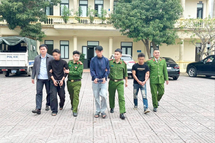 Xuyên đêm qua 2 tỉnh vây bắt nhóm đối tượng cướp giật tài sản