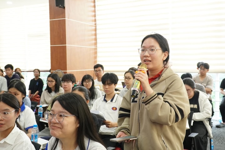 Cử tri sinh viên kỳ vọng chính sách hỗ trợ khởi nghiệp